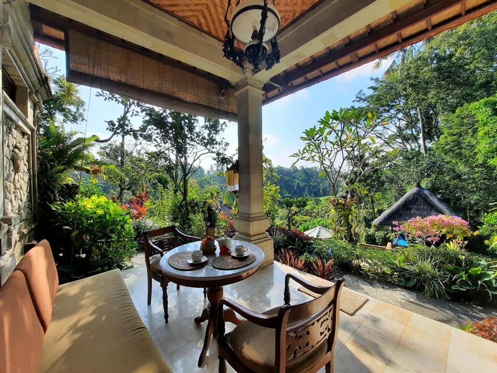 Zahrada ubytování Alam Indah Ubud