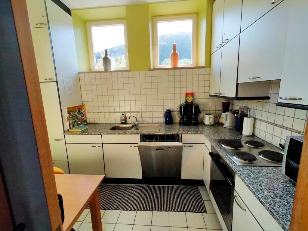 Kuchyň nebo kuchyňský kout v ubytování Gite rural a Bivels