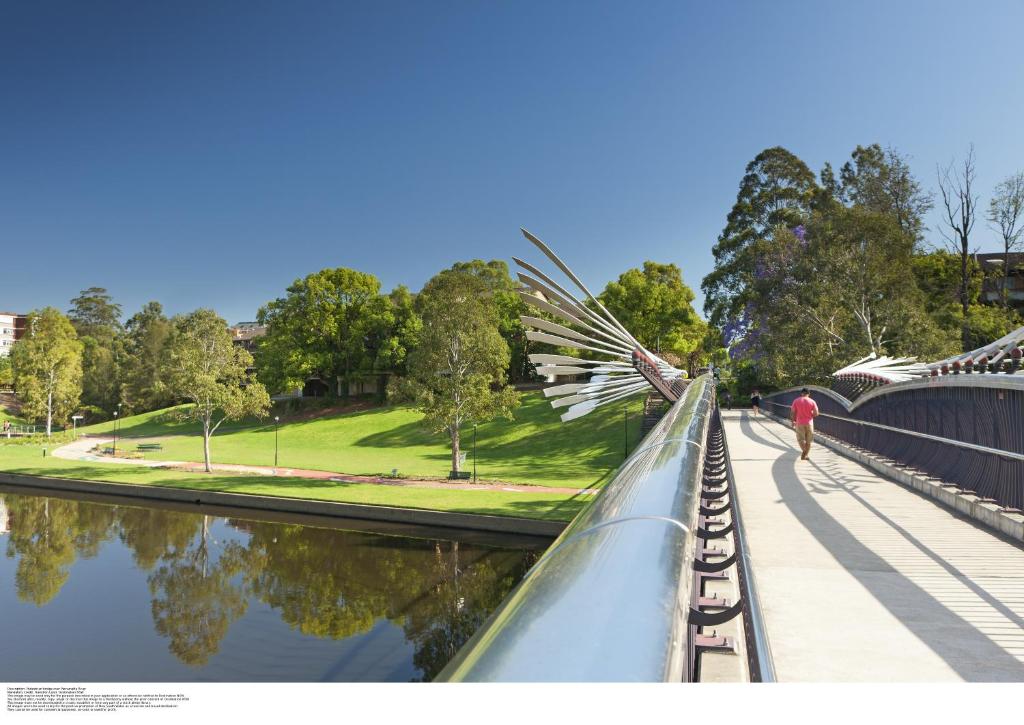 APX Parramatta - Resim 29