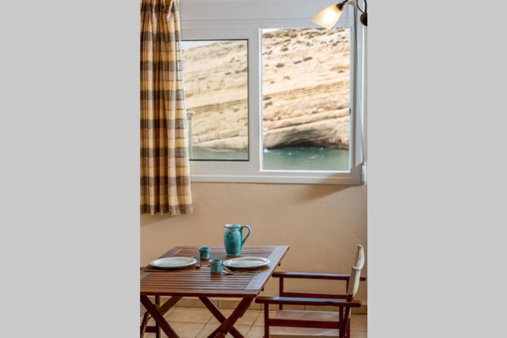 Fotografia z galérie ubytovania Nostos Cave Seaview Apartment v destinácii Matala