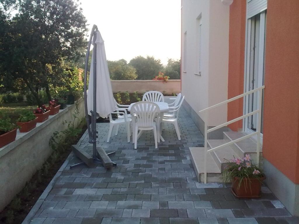 Fotografia z galérie ubytovania Apartment in Zaton with balcony, air conditioning, WiFi, washing machine 685-1 v Zatone
