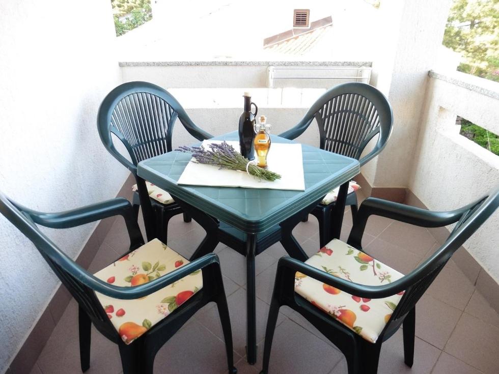 Fotografie z fotogalerie ubytování Holiday apartment in Punat with balcony, air conditioning, WiFi, washing machine 3590-1 v destinaci Punat