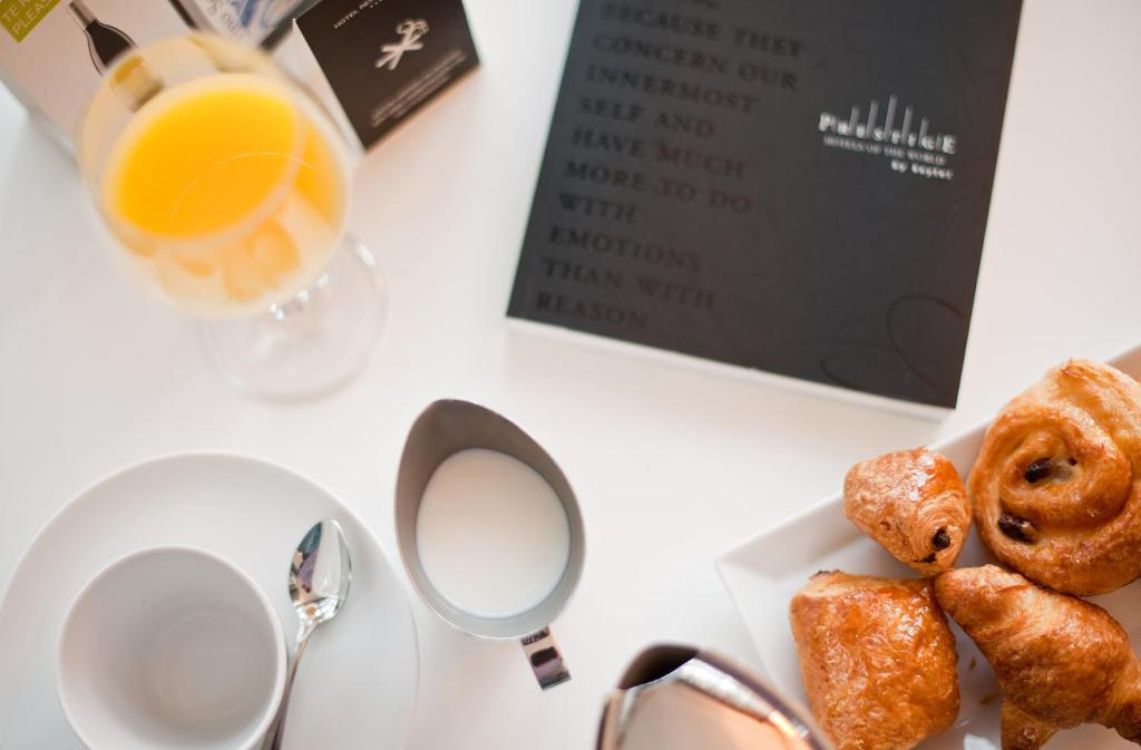 Hotel Reina Petronila - Resim 38