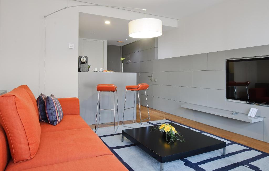 Hotel Reina Petronila - Resim 19