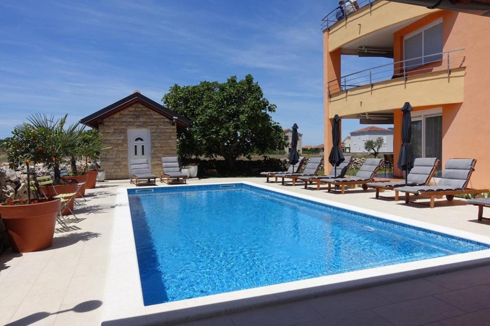 Zdjęcie z galerii obiektu Studio apartment in Zaton Zadar with balcony, air conditioning, WiFi, washing machine 3796-6 w mieście Zaton