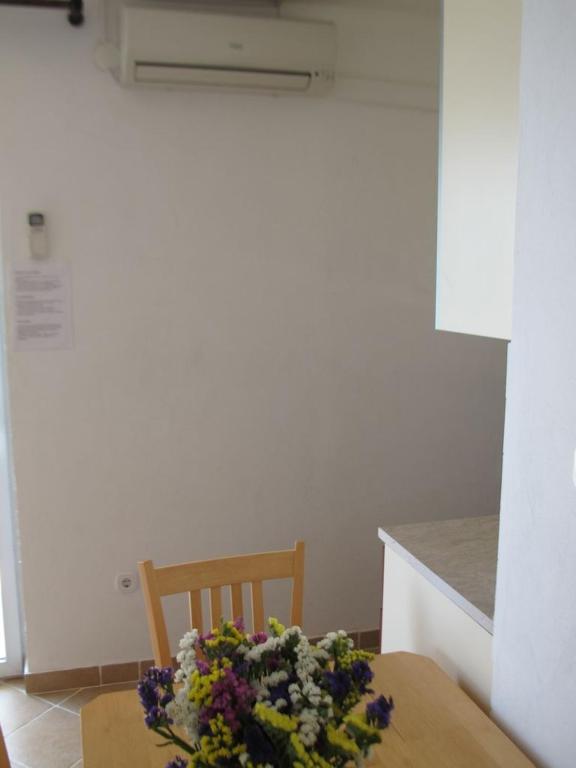 Fotografia z galérie ubytovania Apartment in Vir with sea view, terrace, air conditioning, WiFi 4472-1 vo Viry