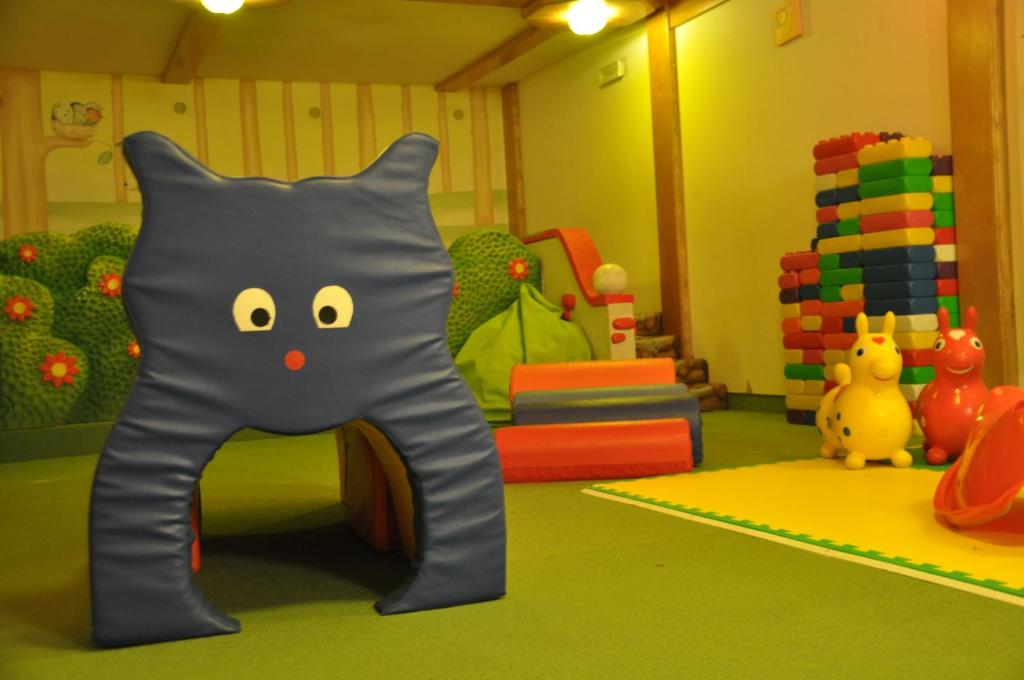 Dětský klub v ubytování Alpenlife Hotel Someda