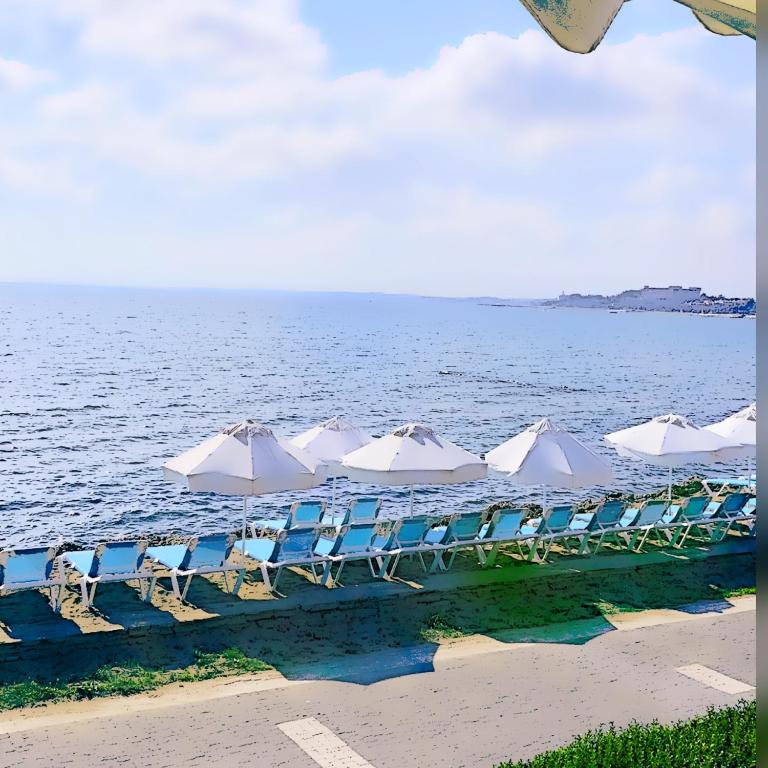 Booking.com: Cuba beach hotel , Sidé, Turquie - 125 Commentaires clients .  Réservez votre hôtel dès maintenant !
