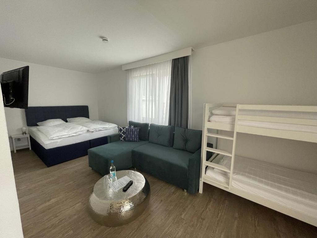 Hotel Lammerts - Chambre Familiale Avec Balcon