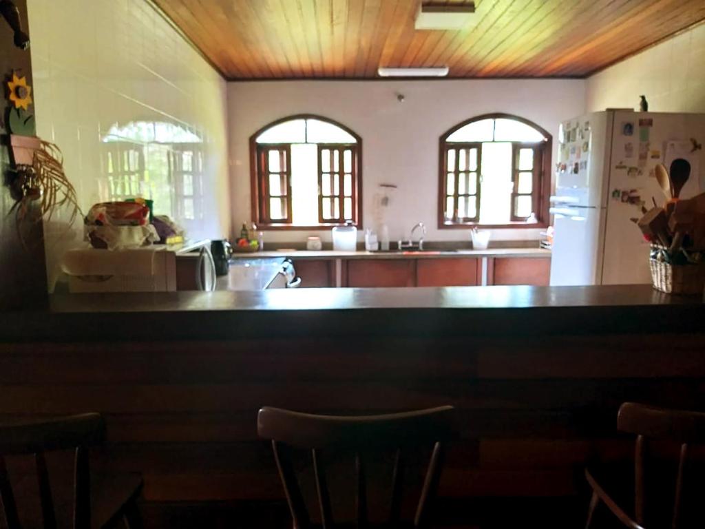  Sitio Queluz Itaipava com piscina e churrasqueira