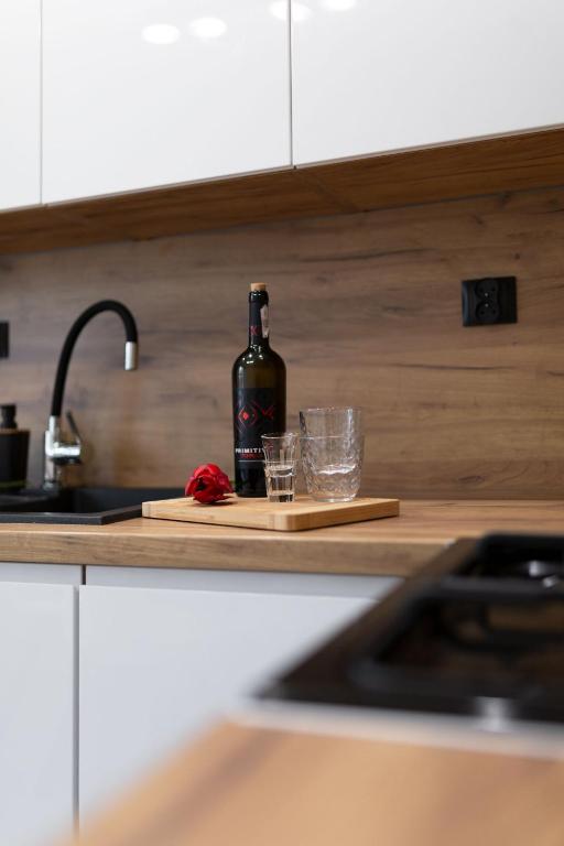 Kuchyňa alebo kuchynka v ubytovaní Apartament Łąkowa 2