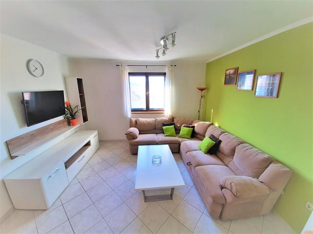 Fotografie z fotogalerie ubytování Apartment in Betina 3837-1 v destinaci Betina