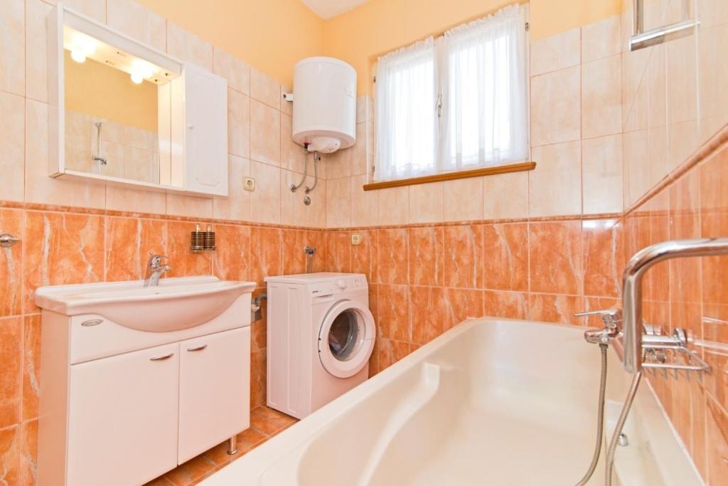 Fotografia z galérie ubytovania Apartment in Betina 3837-3 v Betine