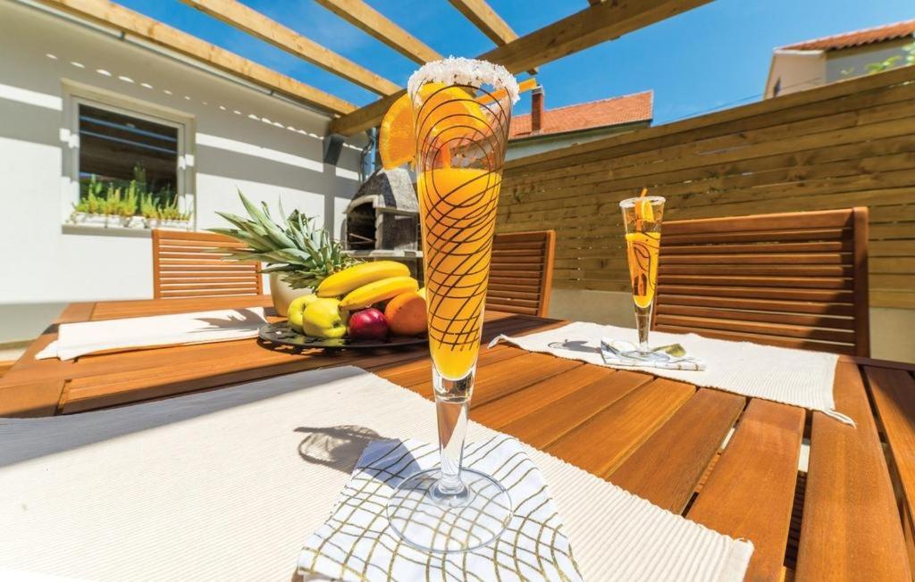 Nápoje v ubytování Apartment in Pakoštane with pool access, terrace, air conditioning, Wi-Fi, 3548-1