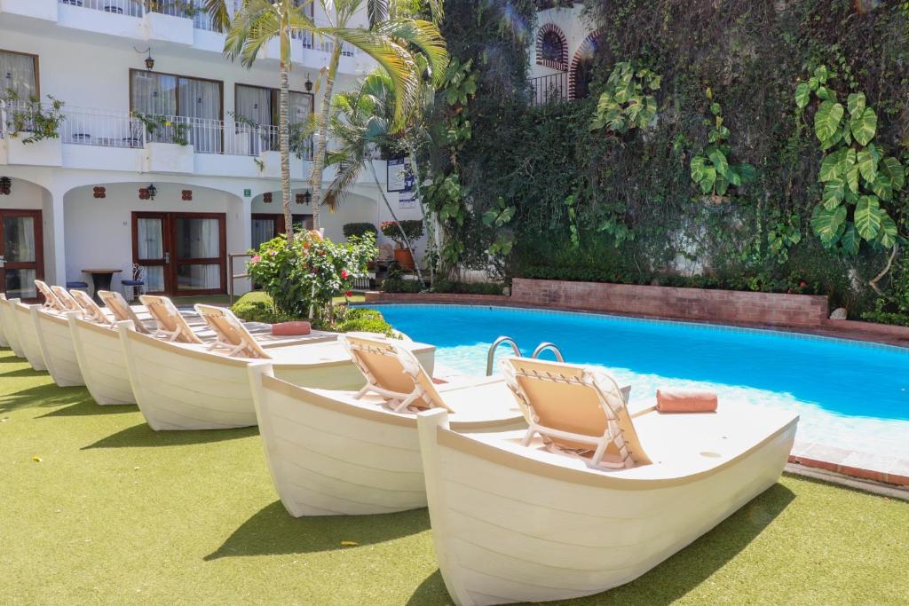 Bazén v ubytování Los Arcos Suites nebo v jeho okolí