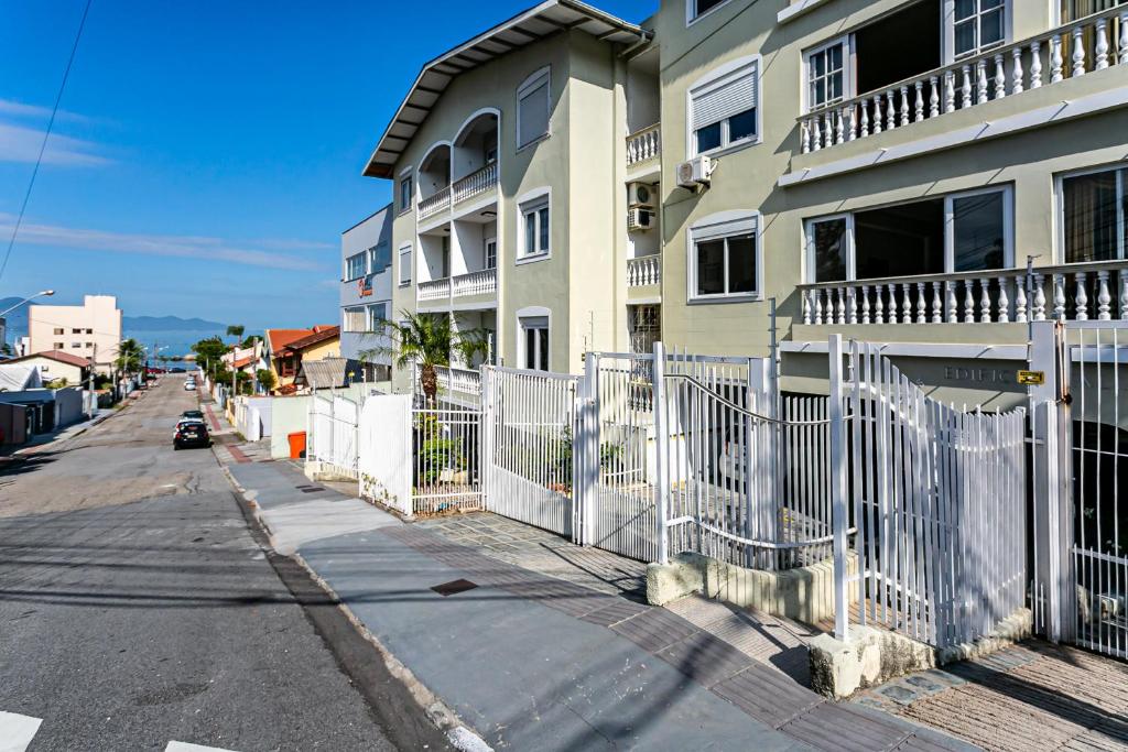  Aconchegante apto próximo praia EIT202