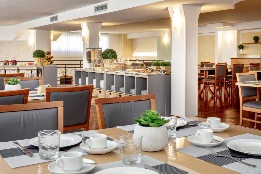 Restaurace v ubytování Euro Hotel