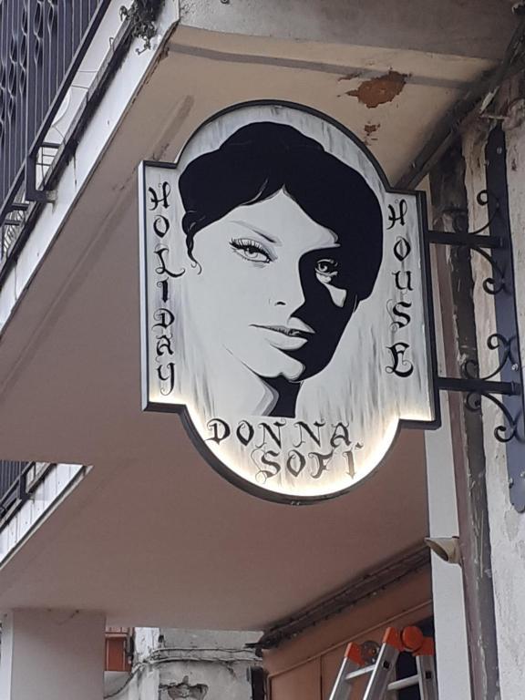 Donna Sofi Holiday House - 9