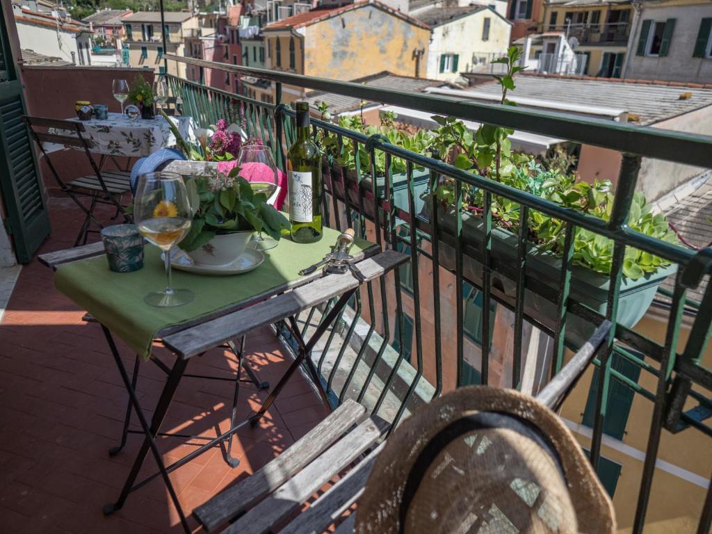 Balkón nebo terasa v ubytování Recanissu Apartment with balcony & AC