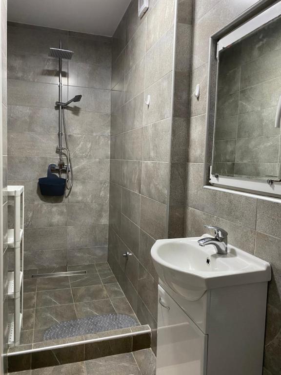 Bay View Apartments - 13