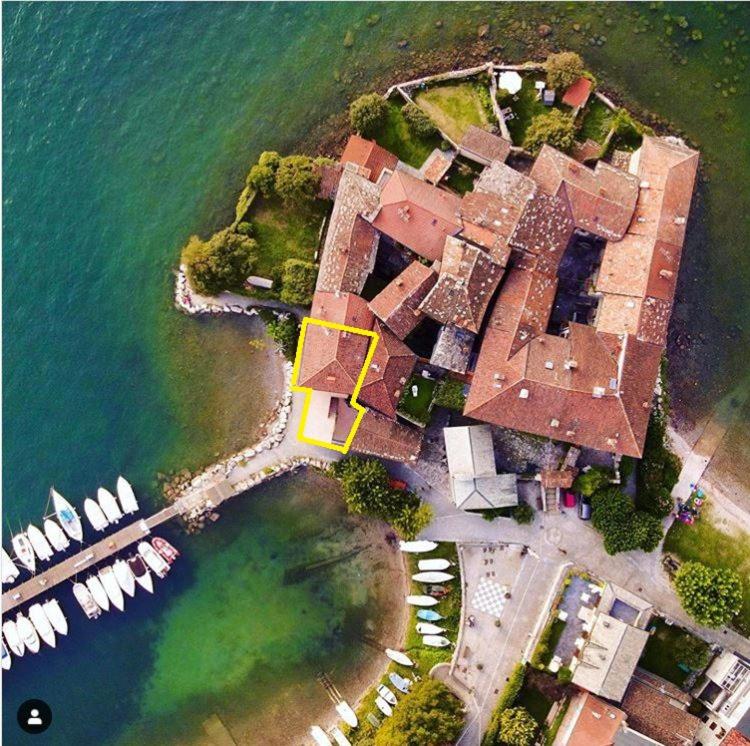 Zdjęcie z galerii obiektu Lierna Castle w mieście Lierna