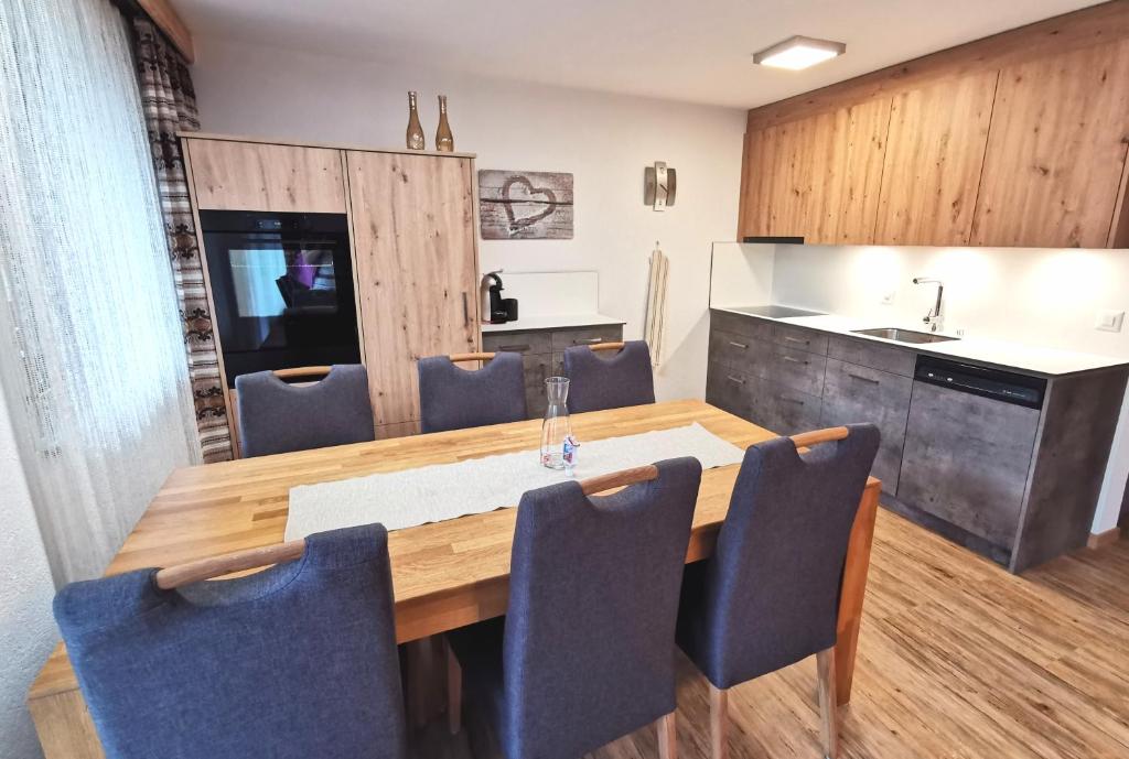 Kuchyň nebo kuchyňský kout v ubytování Ferienhaus Adonis