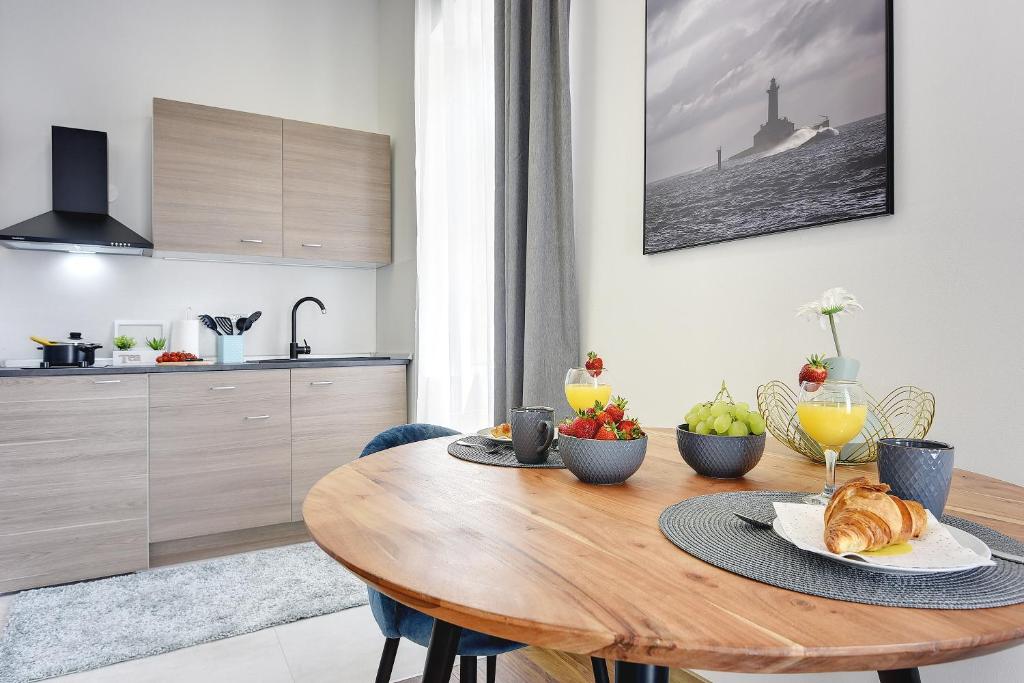 D&A Central Luxury Apartments with FREE Parking - Studio Apartment