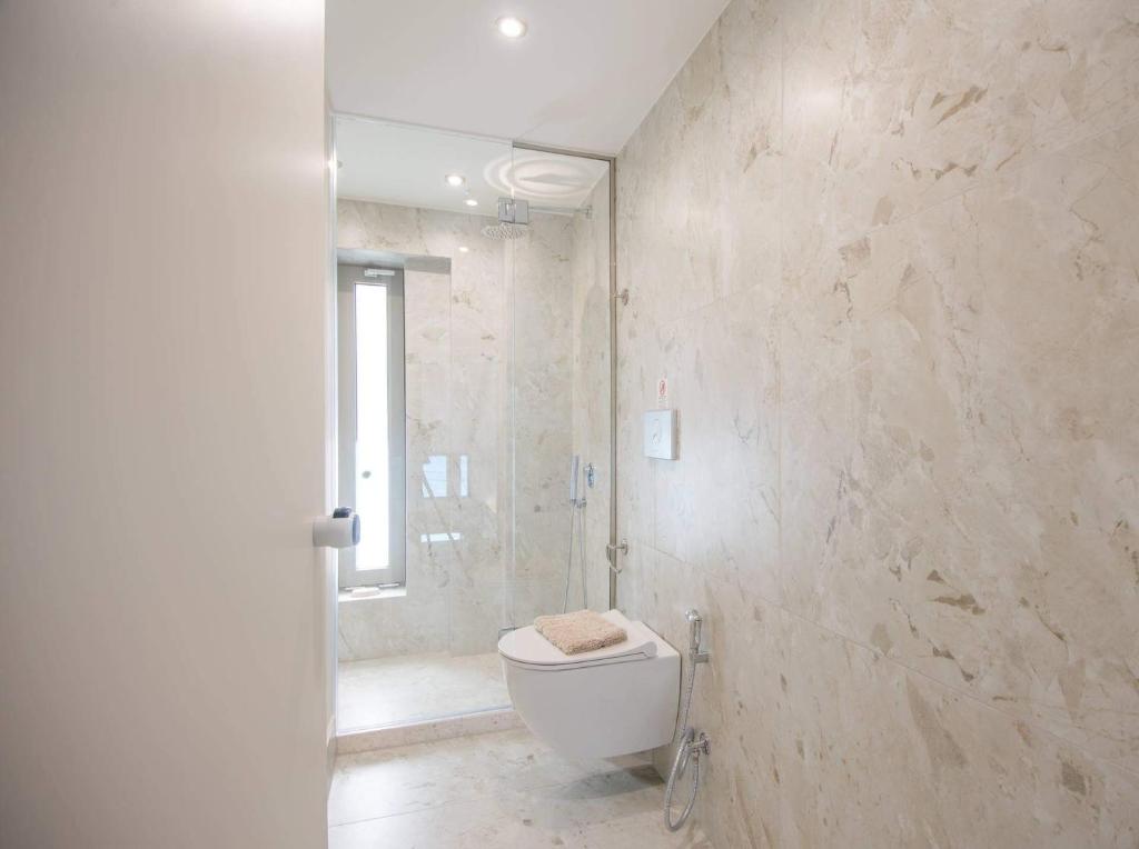 Ванная комната в Nama Sea Side Suites