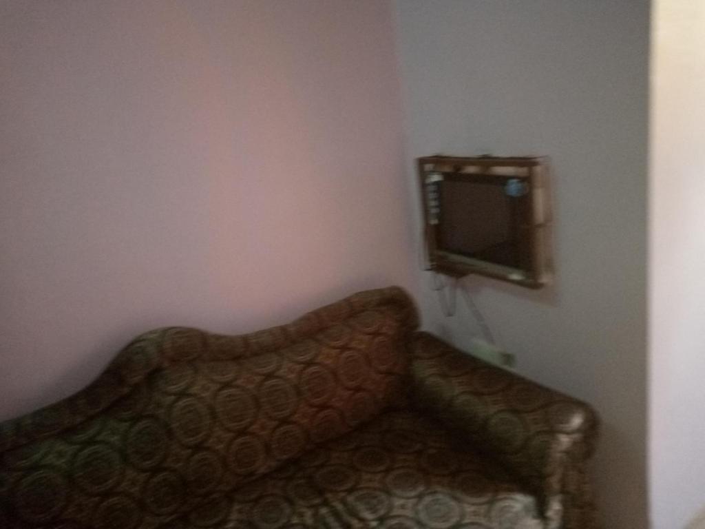 Kicec bar and guest house airport - バスルーム付きのシングルルーム