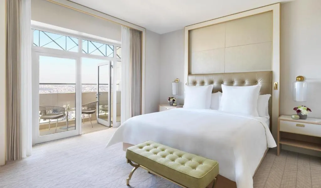 Deluxe Executive Suite