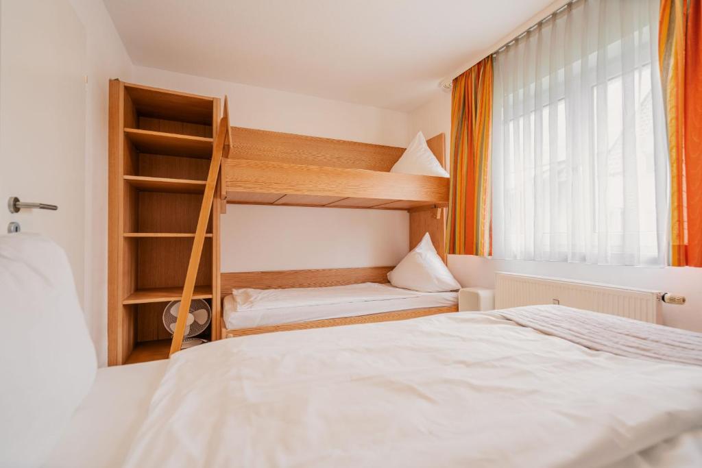 Apartments Andante - Two-Bedroom Apartment With Balcony (6 Adults)