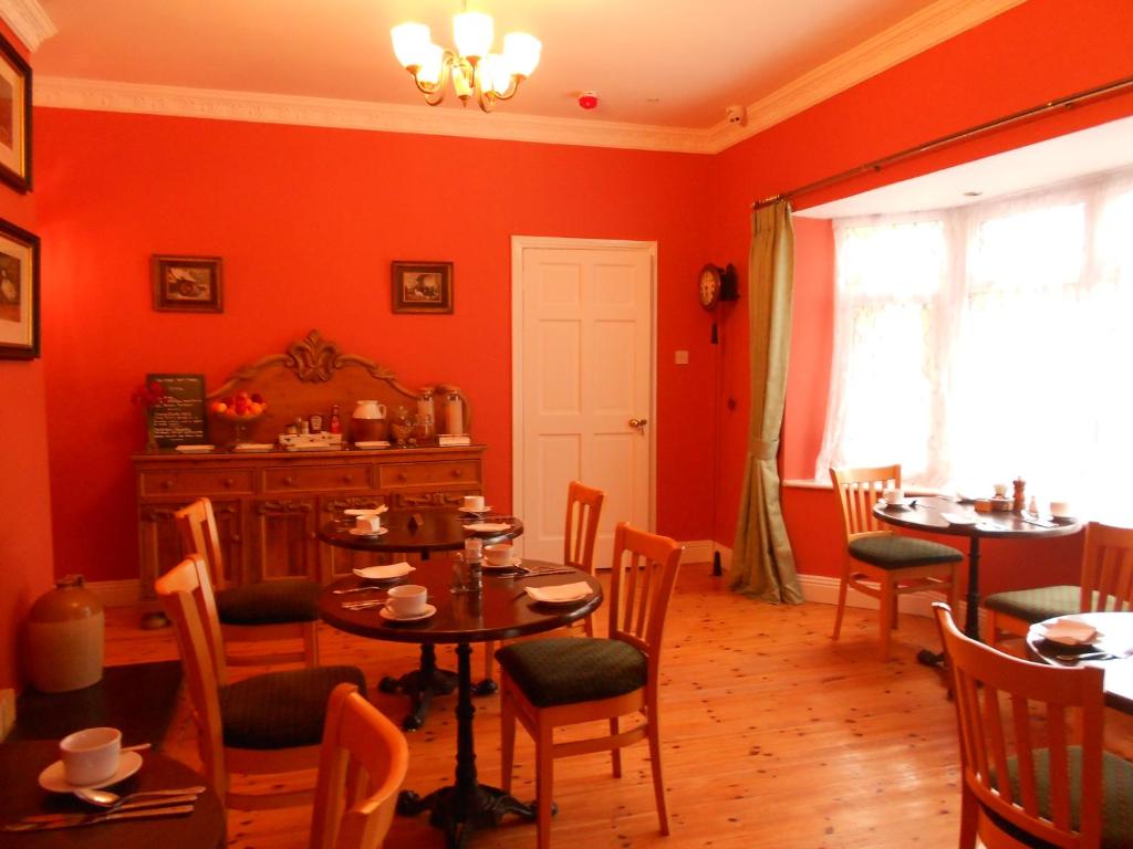 Posezení v ubytování The Yellow House B&B
