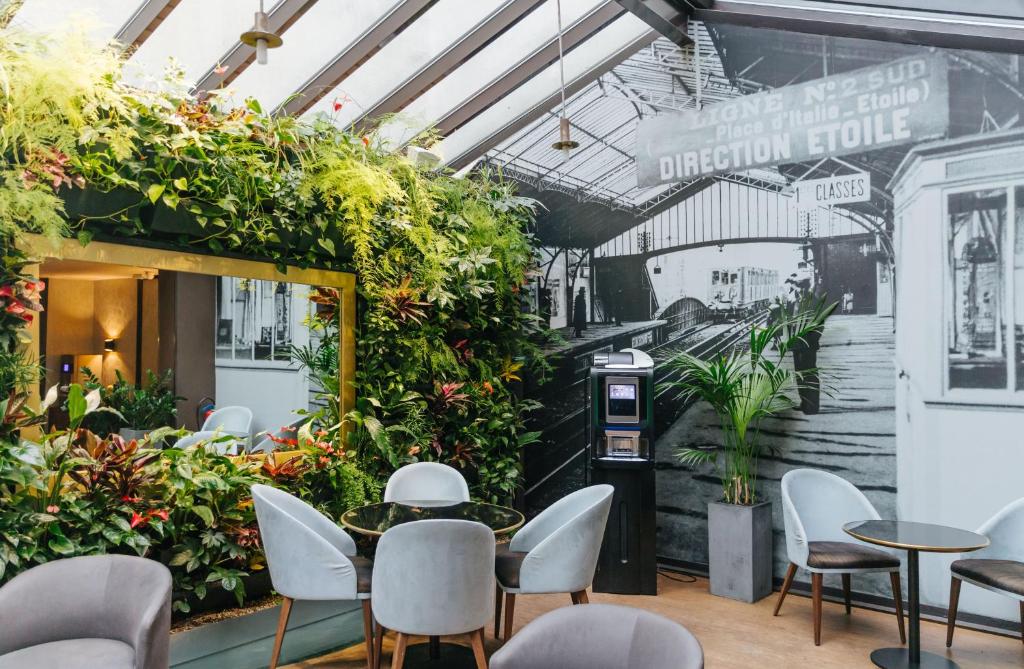 Le Parisis - Paris Tour Eiffel - Resim 12