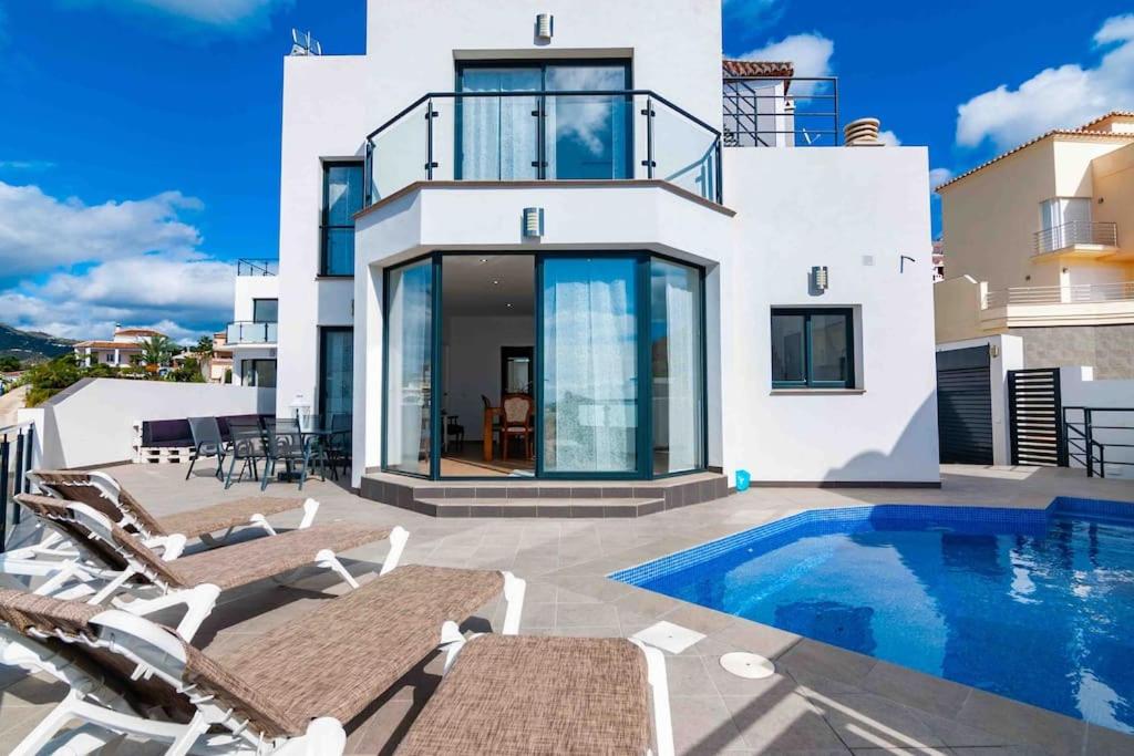 Modern Luxury Villa, Torrox Costa – Bijgewerkte prijzen 2022