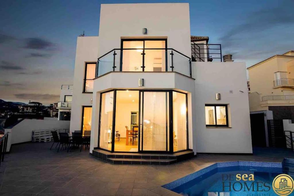 Modern Luxury Villa, Torrox Costa – Precios actualizados 2022