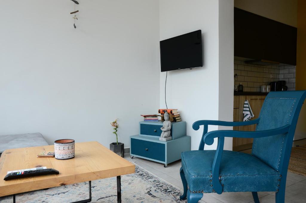 Deus Apartments_ Athens Airport - 12