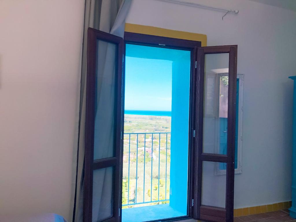 panoramic ROOMS Fora e ' Muros with sea view common terrace , Ammentos Posada - Tweepersoonskamer Met Uitzicht Op Zee