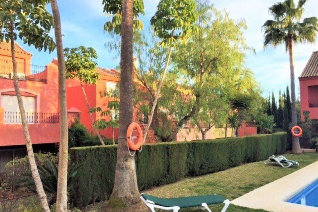 Vacation Home Beautiful Townhouse Golden Mille Marbella T002 ...