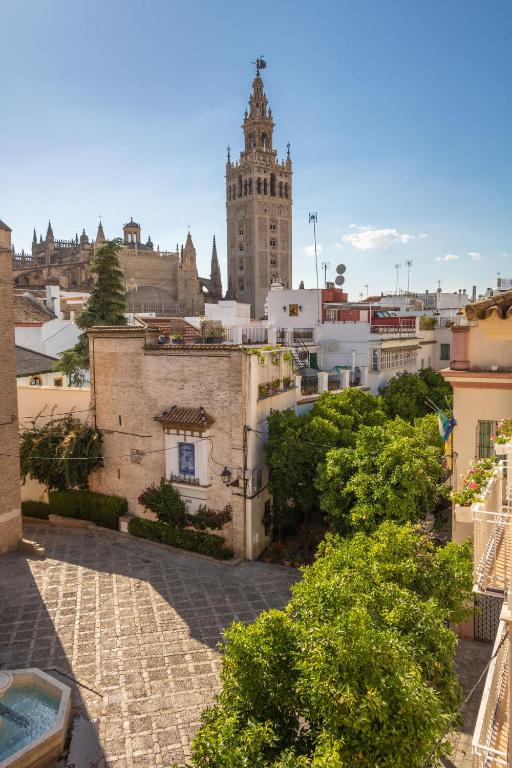 Alianza Giralda Sky view by Valcambre, Seville – Updated 2022 ...