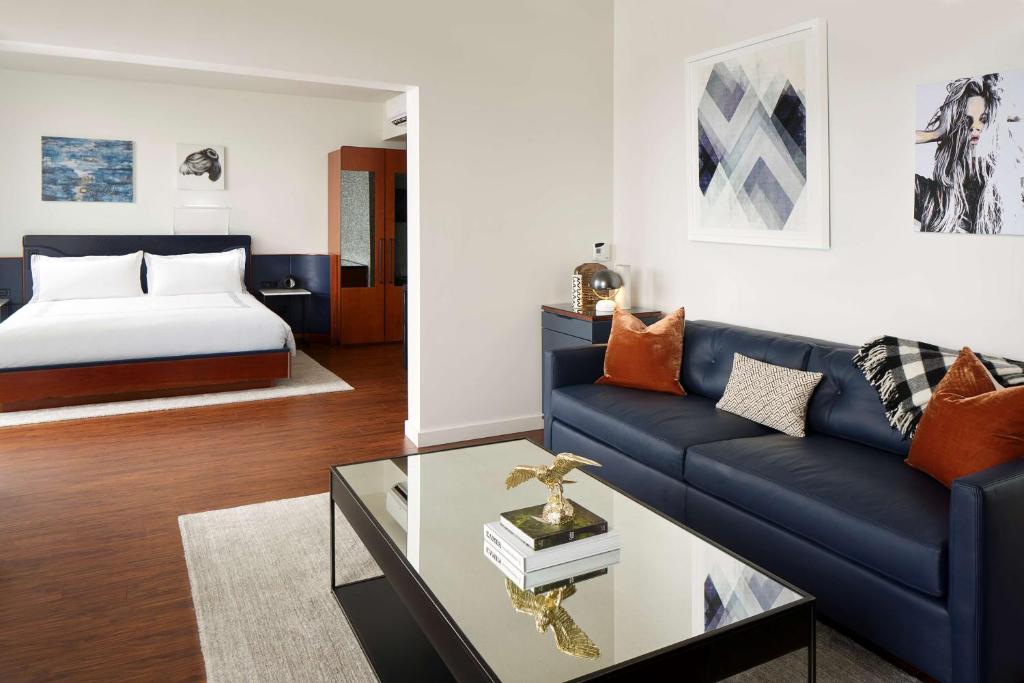 Thompson Seattle, by Hyatt - 