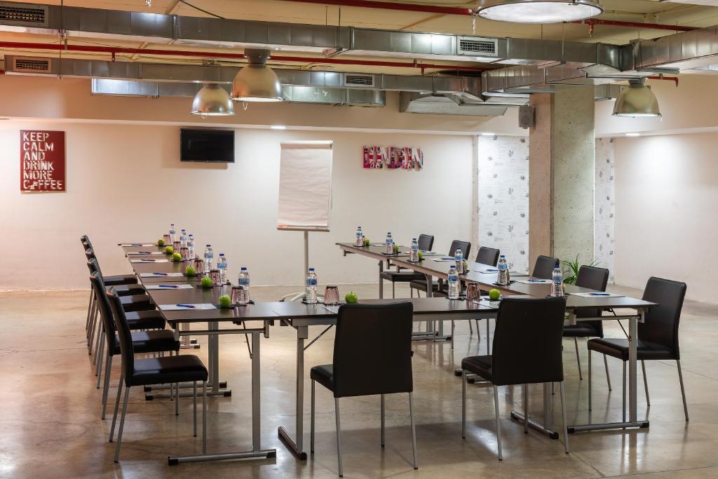 Konferenční prostory v ubytování Madrid Airport Suites, Affiliated by Meliá