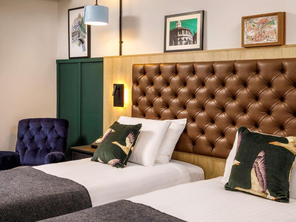 Postel nebo postele na pokoji v ubytování Mercure Oxford Hawkwell House Hotel