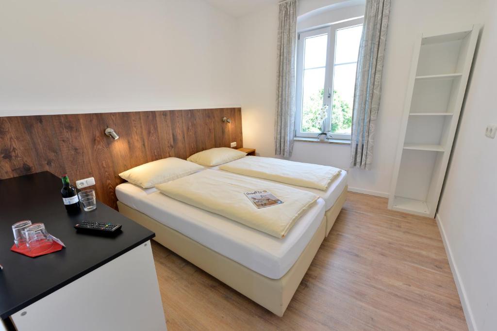 Hotel Garni Pension Gambrinus - 17