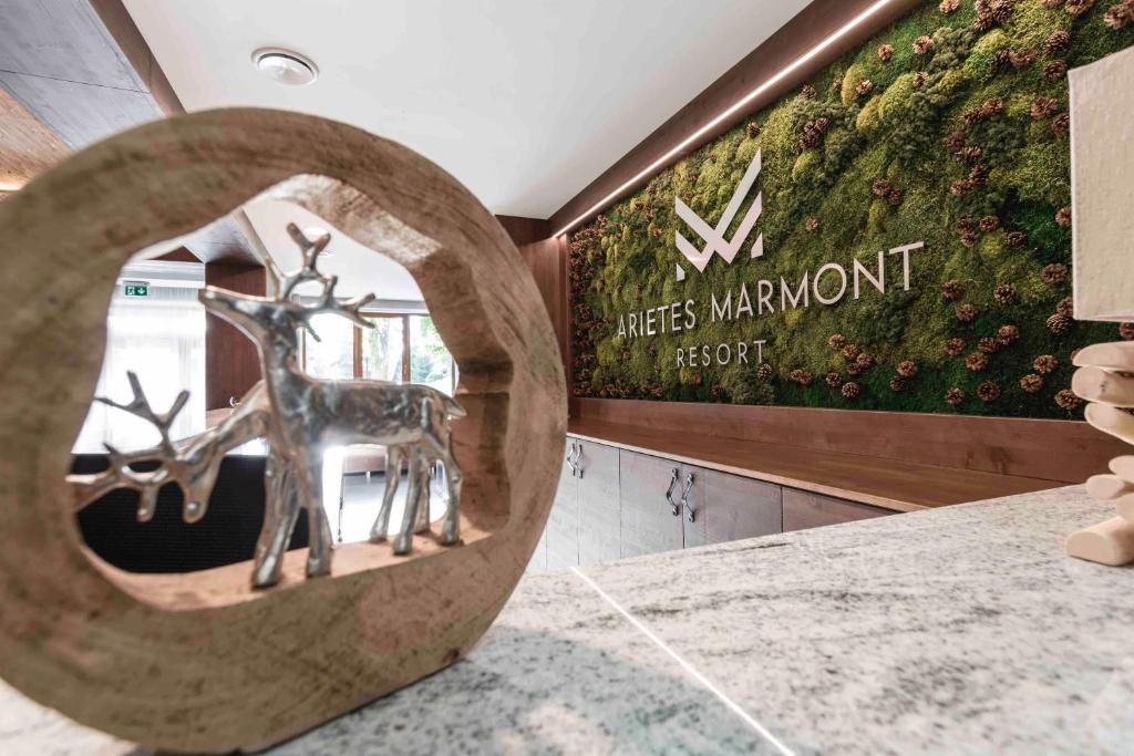 ARIETES MARMONT Resort - отзывы и видео