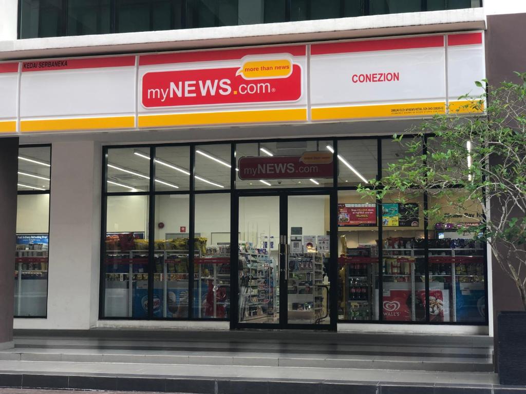 Supermarket nebo jiné obchody v  apartmánu nebo okolí