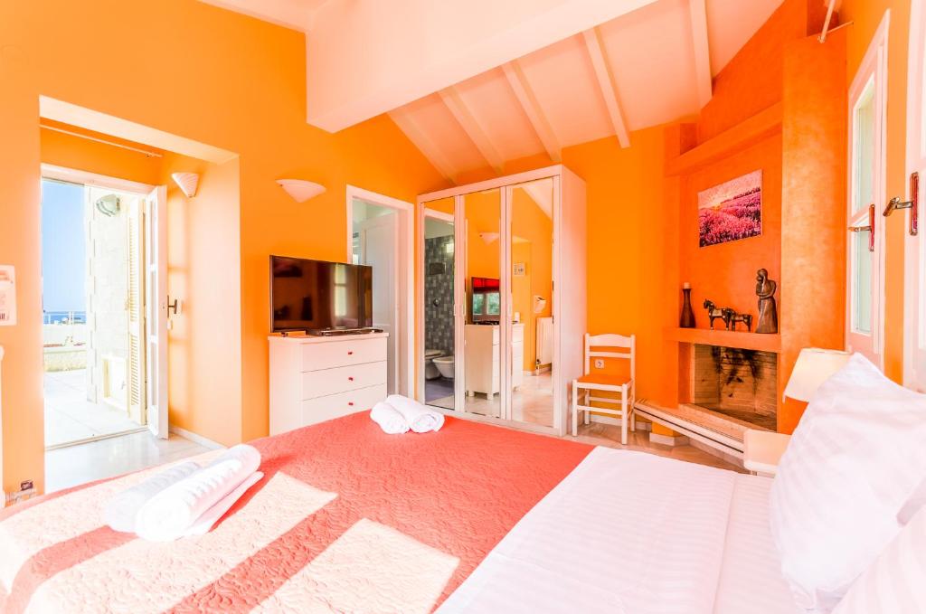 Postel nebo postele na pokoji v ubytování Villa Anna Maria - 3 Bedroom, Private Pool