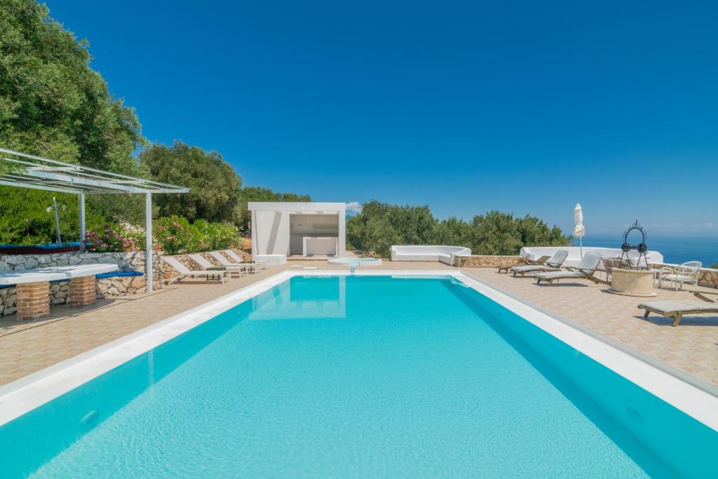 Piscina en o cerca de Armyra Villas