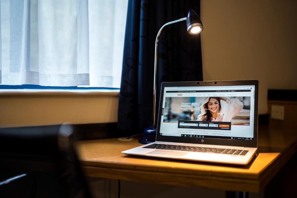 
Standard Twin Room with Free Hot Breakfast
