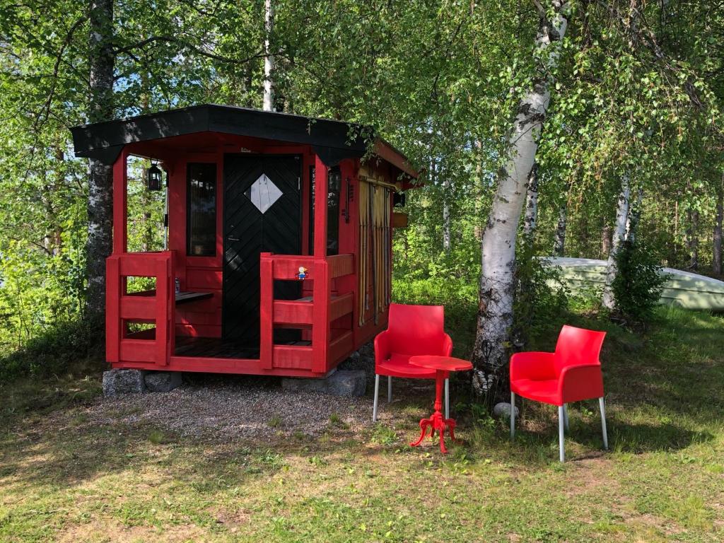 Zahrada ubytování Gammal Stugan SKOGSFEEN