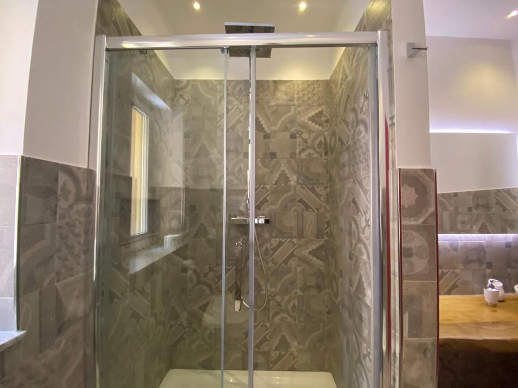 Holiday Guesthouse - 16